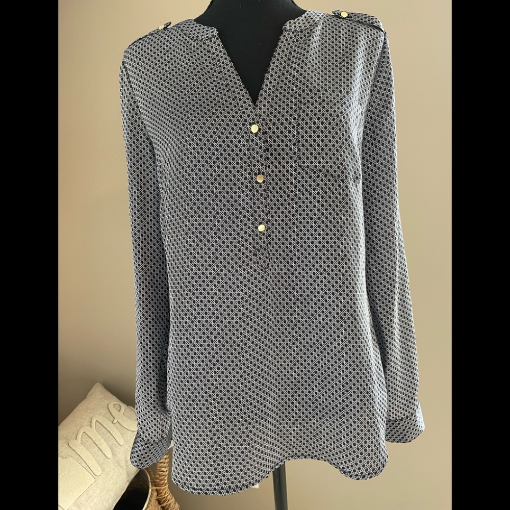 ThE LIMITED Woman’s Top
